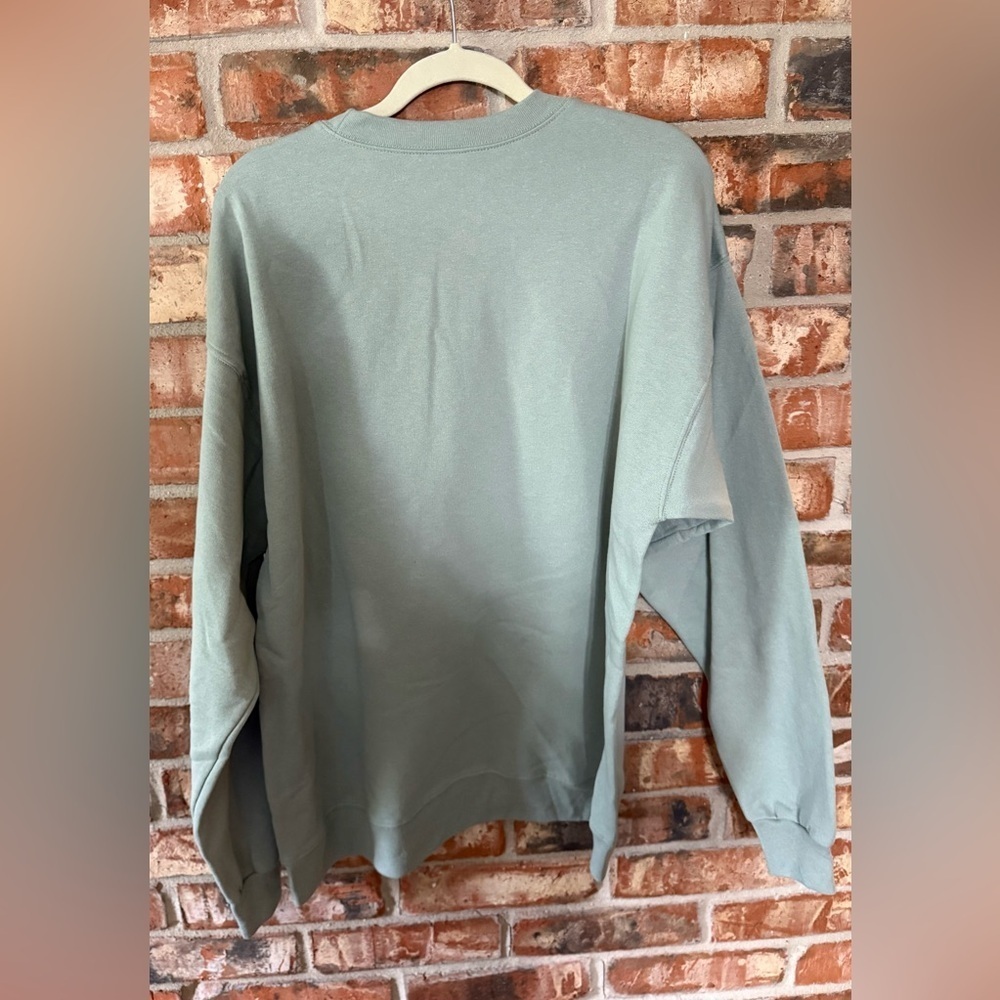 Hanes sage Green Sweatshirt with Pink design Smiley - Picture 2 of 7